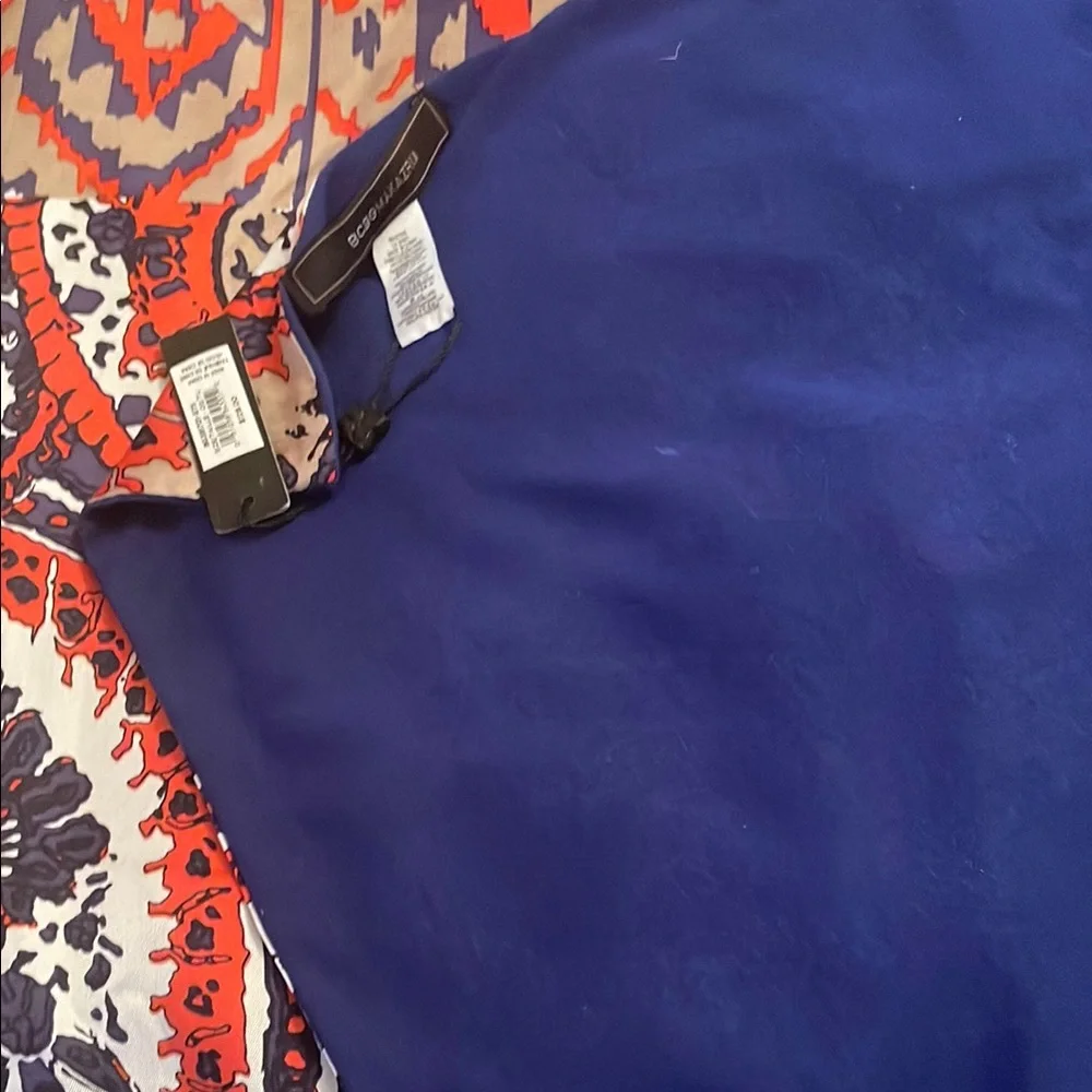 BCBGMAXAZRIA Vibrant Patterned Scarf 24x78